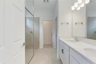 1989 Splashrail Ln, Sarasota, FL 34240 - Photo 48