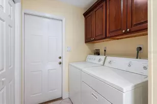 1387 Moonmist Dr, Sarasota, FL 34242 - Photo 36