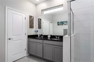 5714 Los Robles Ct, Palmetto, FL 34221 - Photo 12