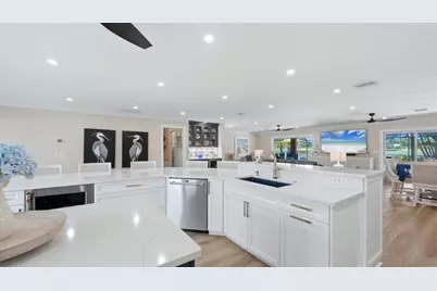 1929 Pebble Beach Court, Venice, FL 34293 - Photo 14