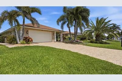 1929 Pebble Beach Court, Venice, FL 34293 - Photo 4
