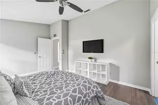 7795 Pine Trace, Sarasota, FL 34243 - Photo 20