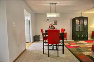 3658 Lake Bayshore Dr, Bradenton, FL 34205 - Photo 4