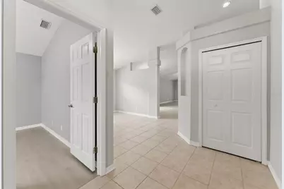 [Address not provided], Bradenton, FL 34203 - Photo 8