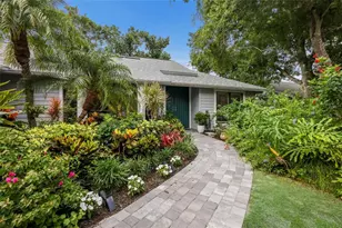 851 Faulkwood Ct, Sarasota, FL 34232 - Photo 4