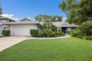 851 Faulkwood Ct, Sarasota, FL 34232 - Photo 2