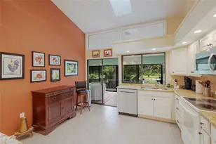 851 Faulkwood Ct, Sarasota, FL 34232 - Photo 10