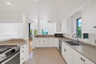 4051 Shell Rd, Siesta Key, FL 34242 - Photo 16