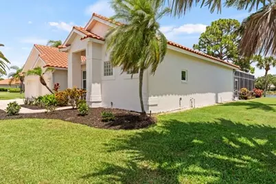 8753 Merion Avenue, Sarasota, FL 34238 - Photo 2