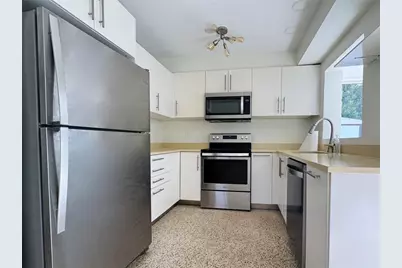 4722 Stevens Drive, Sarasota, FL 34234 - Photo 8