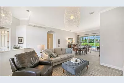 7151 Wainscott Court, Sarasota, FL 34238 - Photo 10
