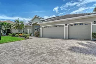 7151 Wainscott Ct, Sarasota, FL 34238 - Photo 4