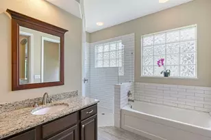 7151 Wainscott Ct, Sarasota, FL 34238 - Photo 24