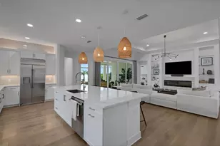 8023 Waterbend Trl, Sarasota, FL 34240 - Photo 14