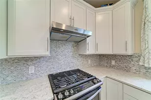 17002 Hampton Falls Terrace, Bradenton, FL 34202 - Photo 26