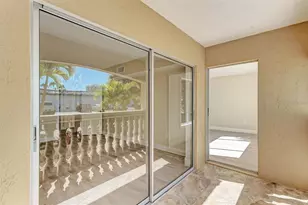 129 Tyler Dr, Sarasota, FL 34236 - Photo 4