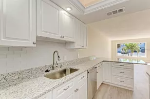 129 Tyler Dr, Sarasota, FL 34236 - Photo 12