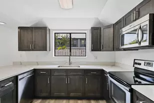 4001 Beneva Rd, Sarasota, FL 34233 - Photo 14