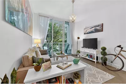 31 SE 5th Street #203, Miami, FL 33131 - Photo 14