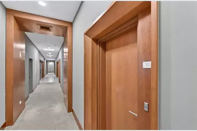 31 SE 5th Street #203, Miami, FL 33131 - Photo 4