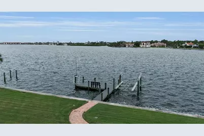 1541 Caribbean Drive, Sarasota, FL 34231 - Photo 12