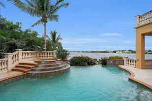 1541 Caribbean Dr, Sarasota, FL 34231 - Photo 14