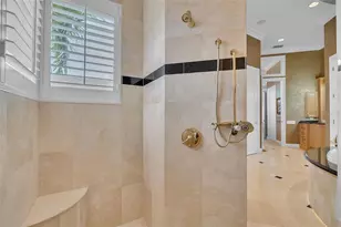 1541 Caribbean Dr, Sarasota, FL 34231 - Photo 80