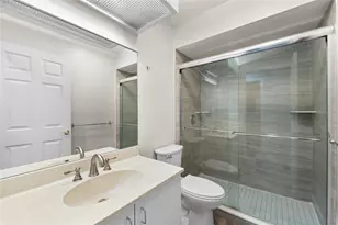 3766 Ballantrae Dr, Sarasota, FL 34238 - Photo 20