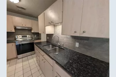 4031 Iola Drive, Sarasota, FL 34231 - Photo 4