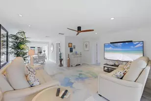 104 Whispering Sands Dr, Sarasota, FL 34242 - Photo 2