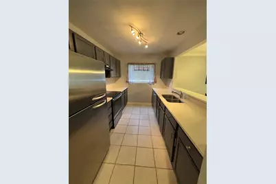 1968 Toucan Way #1404, Sarasota, FL 34232 - Photo 2