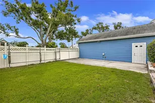 206 20th St W, Bradenton, FL 34205 - Photo 38