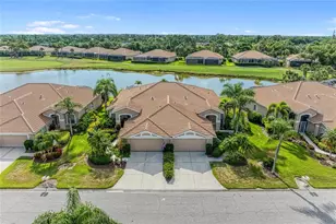 9532 Forest Hills Cir, Sarasota, FL 34238 - Photo 2