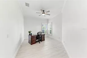 9532 Forest Hills Cir, Sarasota, FL 34238 - Photo 18