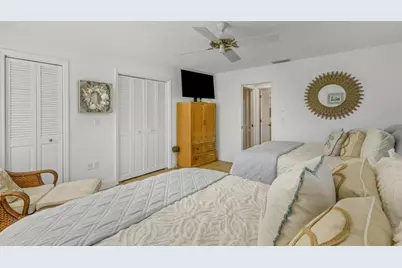 5679 Country Lakes Drive #7, Sarasota, FL 34243 - Photo 46