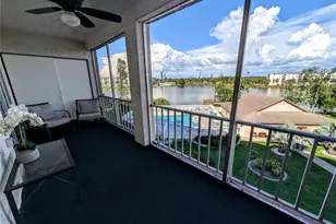 3963 Lake Bayshore Dr, Bradenton, FL 34205 - Photo 2