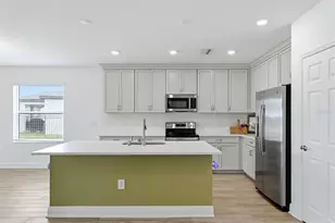 9959 Last Lgt Gln, Parrish, FL 34219 - Photo 10