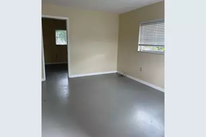2739 Nassau Street, Sarasota, FL 34231 - Photo 2