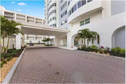 1750 Benjamin Franklin Drive #1D, Sarasota, FL 34236 - Photo 4