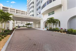 1750 Benjamin Franklin Dr, Sarasota, FL 34236 - Photo 4