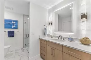 1750 Benjamin Franklin Dr, Sarasota, FL 34236 - Photo 30