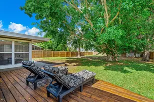 2638 Webber Pl, Sarasota, FL 34232 - Photo 28