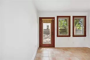 1743 8th St, Sarasota, FL 34236 - Photo 8