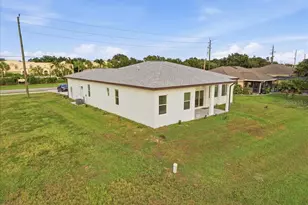 1215 Rio De Janeiro Ave, Punta Gorda, FL 33983 - Photo 62