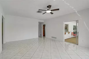 3215 Pine Valley Dr, Sarasota, FL 34239 - Photo 16