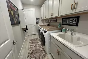 9217 Torrent Trl, Sarasota, FL 34241 - Photo 22