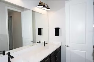 9217 Torrent Trl, Sarasota, FL 34241 - Photo 44