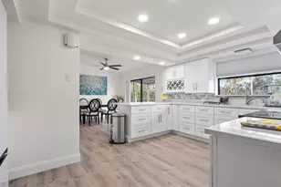 9080 Caloosa Dr, Venice, FL 34293 - Photo 8