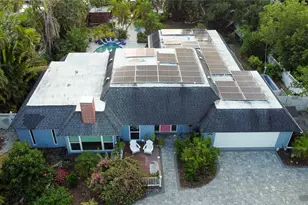4925 Primrose Path, Sarasota, FL 34242 - Photo 2