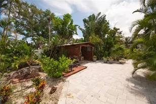 4925 Primrose Path, Sarasota, FL 34242 - Photo 44